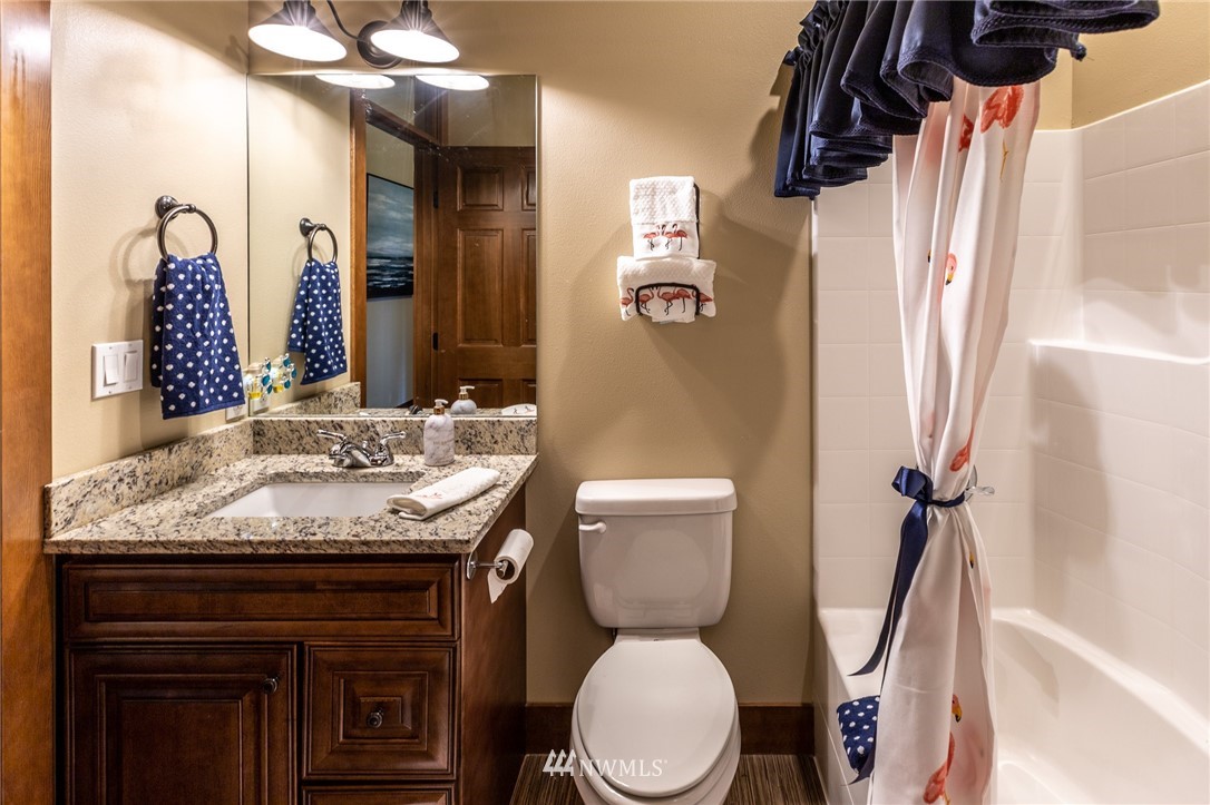 6862 Hannegan Road, Unit B Everson, WA 98247 - Photo 20 of 28 Gallery Image 20