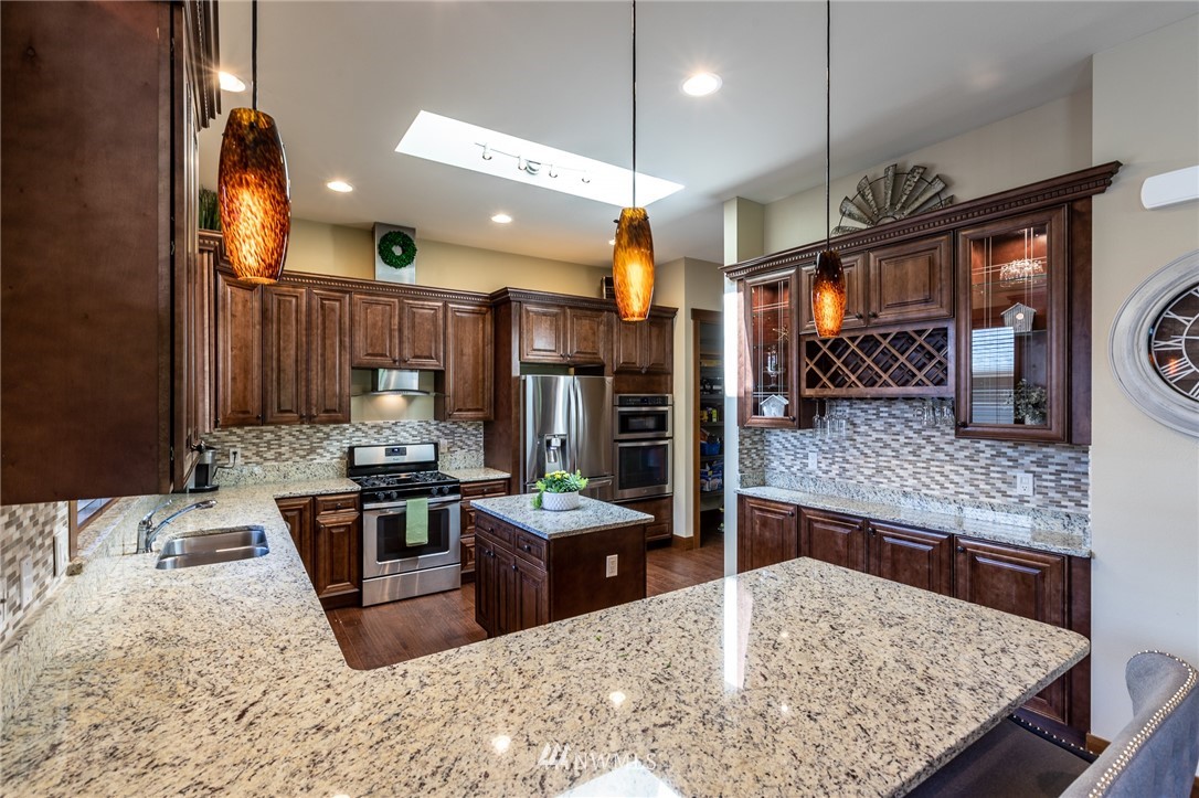 6862 Hannegan Road, Unit B Everson, WA 98247 - Photo 10 of 28 Gallery Image 10