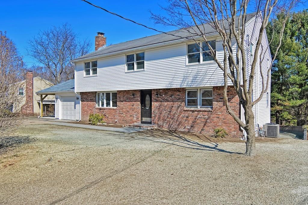 5 Eastview Road Hopkinton, MA 01748 - Photo 1 of 40 Gallery Image 1