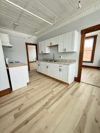 $1,400 | 41-43 Central Street, Unit 17, Haverhill, NH 03785