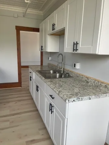 $1,400 | 41-43 Central Street, Unit 17, Haverhill, NH 03785