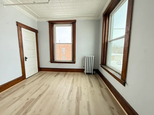 $1,400 | 41-43 Central Street, Unit 17, Haverhill, NH 03785