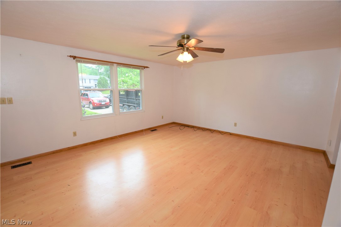 1555 Sunnyacres Road Akron, OH 44321 - Photo 10 of 21