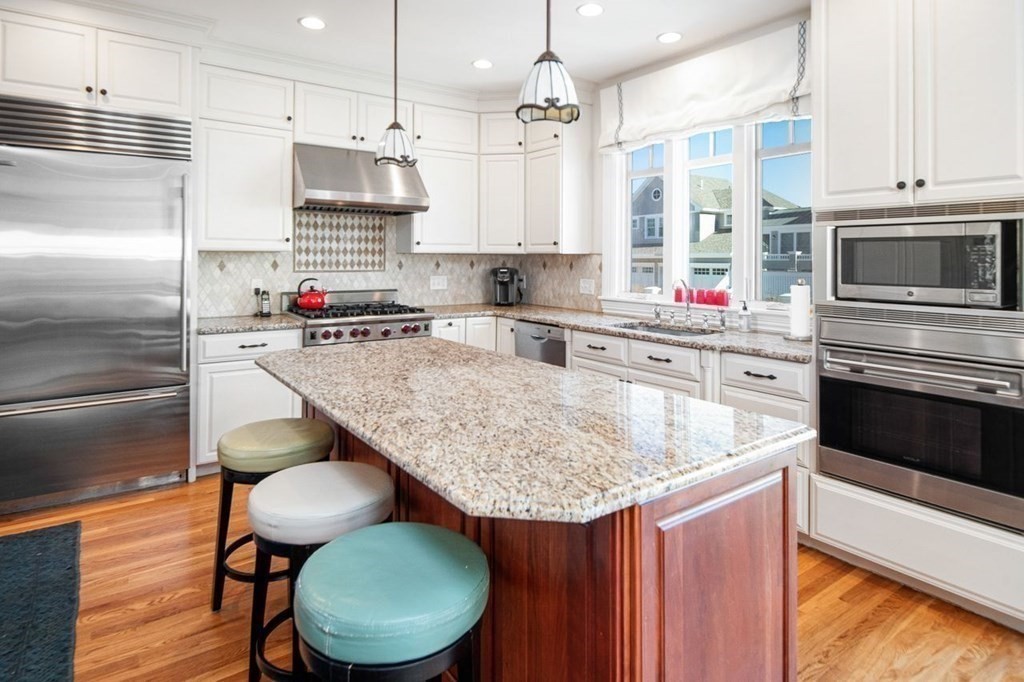 9 Surfside Road Scituate, MA 02066 - Photo 10 of 40 Gallery Image 10