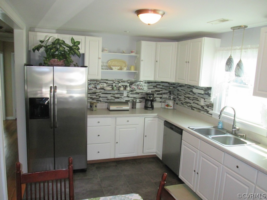 1361 Burning Tree Road Henrico, VA 23231 - Photo 4 of 16 Gallery Image 4