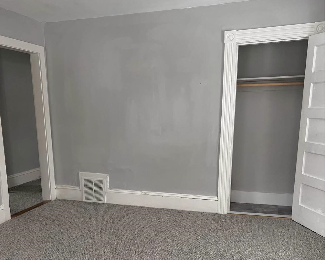 5 Griffin Street Derry, NH 03038 - Photo 11 of 17