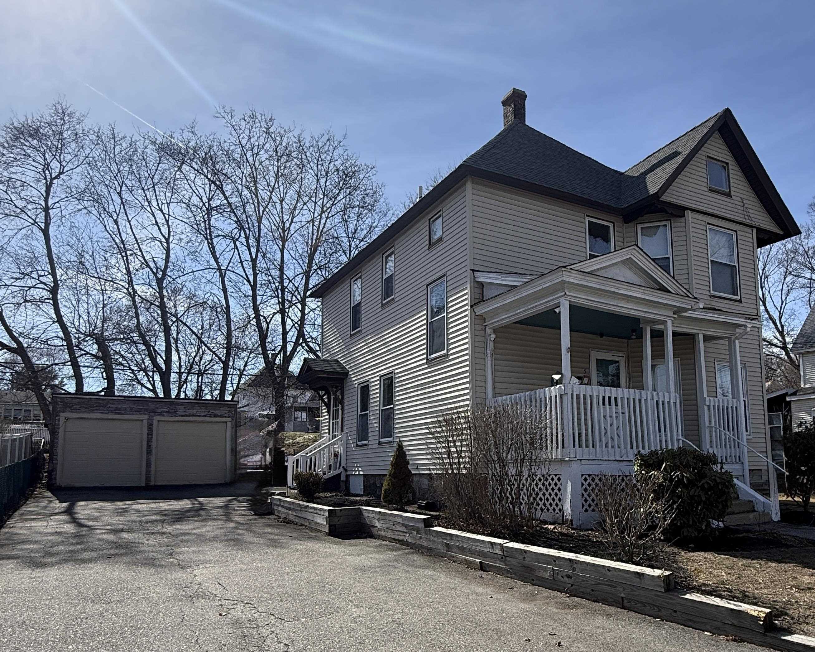 5 Griffin Street Derry, NH 03038 - Photo 2 of 17