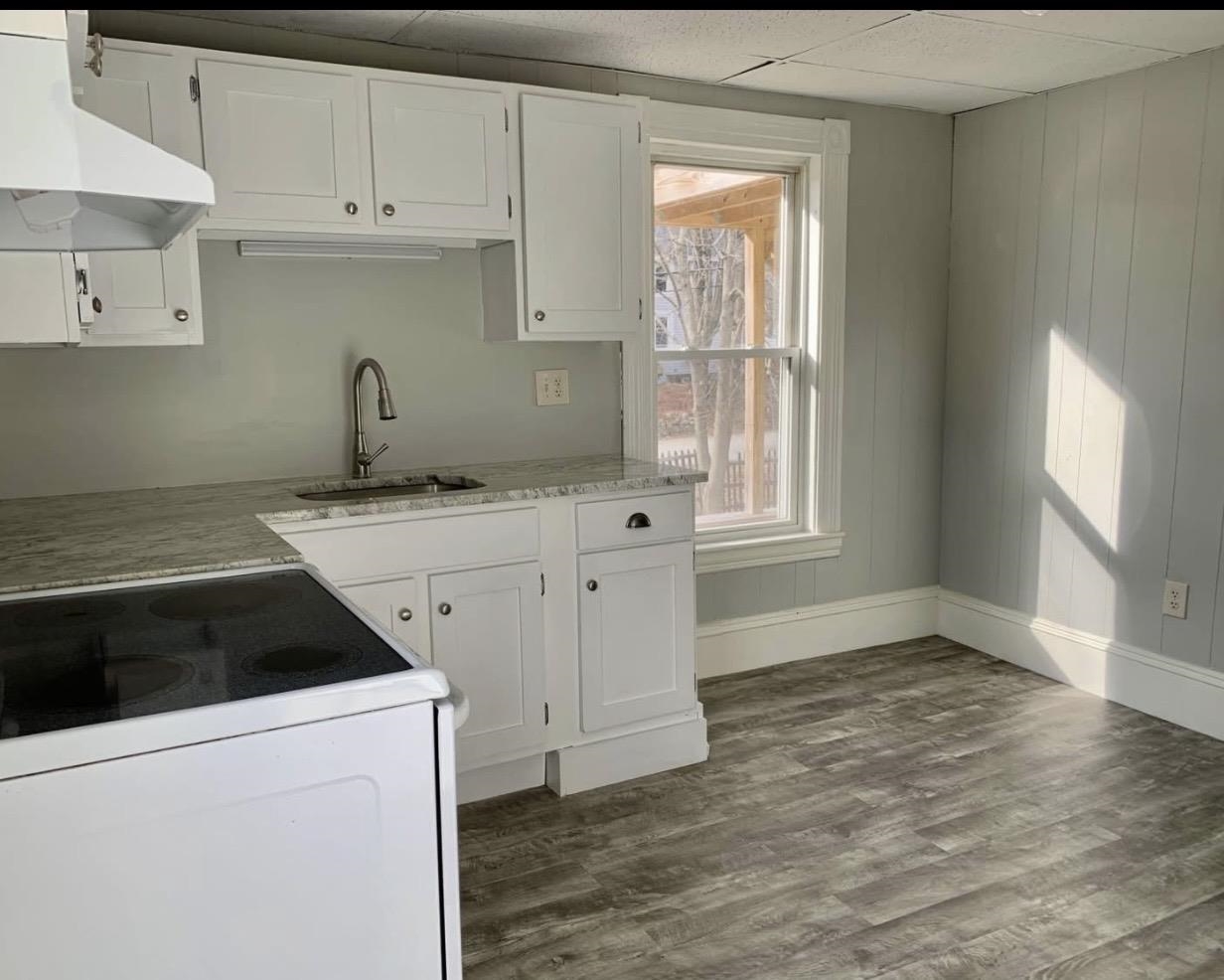 5 Griffin Street Derry, NH 03038 - Photo 8 of 17