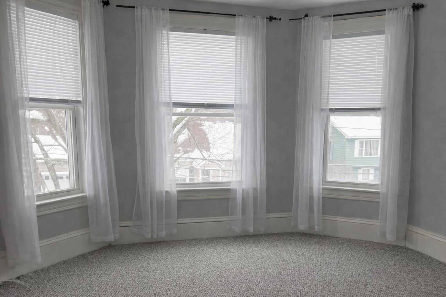 5 Griffin Street Derry, NH 03038 - Photo 10 of 17
