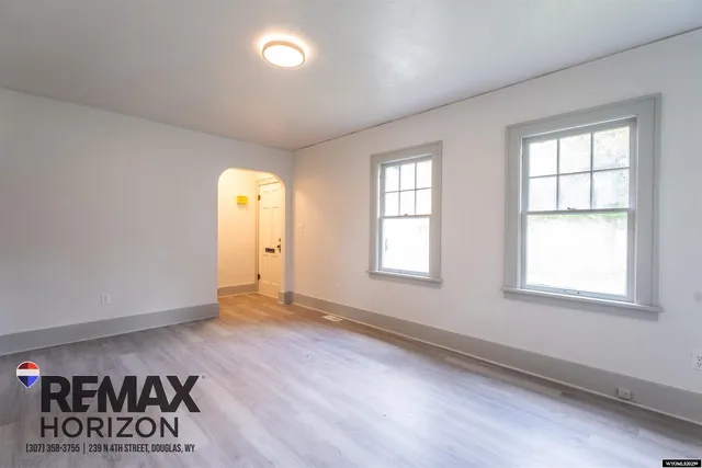 $200,000 | 208 South 4th Street, Douglas, WY 82633