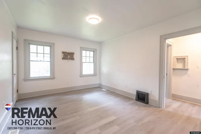 $200,000 | 208 South 4th Street, Douglas, WY 82633