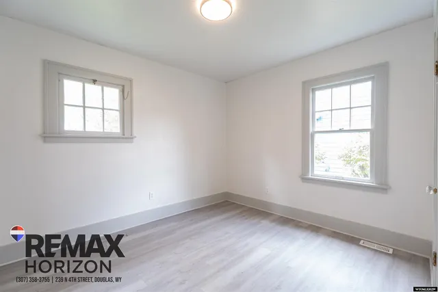 $200,000 | 208 South 4th Street, Douglas, WY 82633