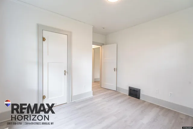 $200,000 | 208 South 4th Street, Douglas, WY 82633