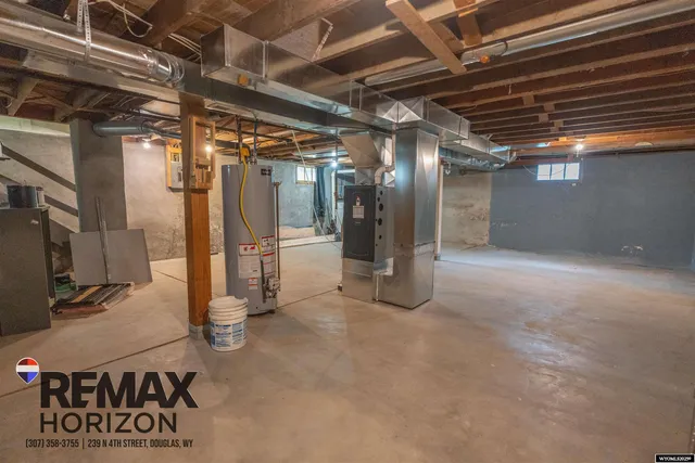 $200,000 | 208 South 4th Street, Douglas, WY 82633