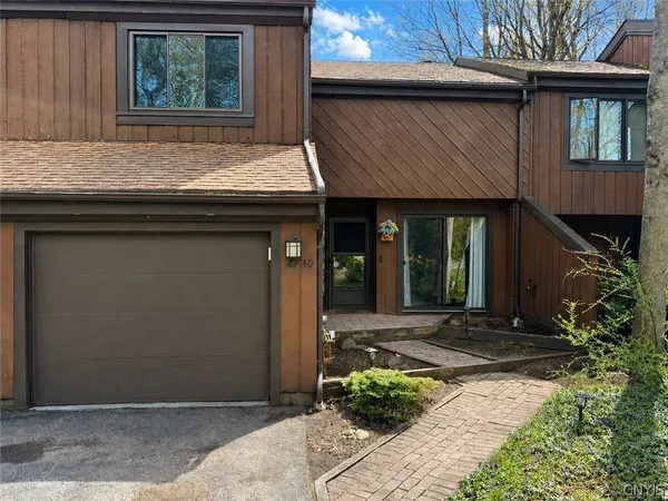 $200,000 | 8740 East Patrol Road, Lysander, NY 13027