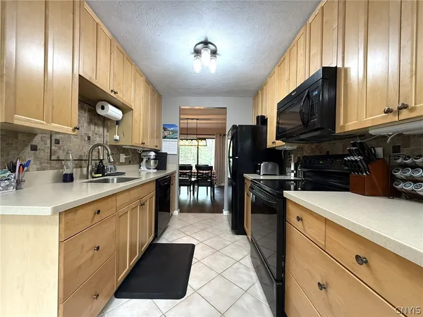 $200,000 | 8740 East Patrol Road, Lysander, NY 13027