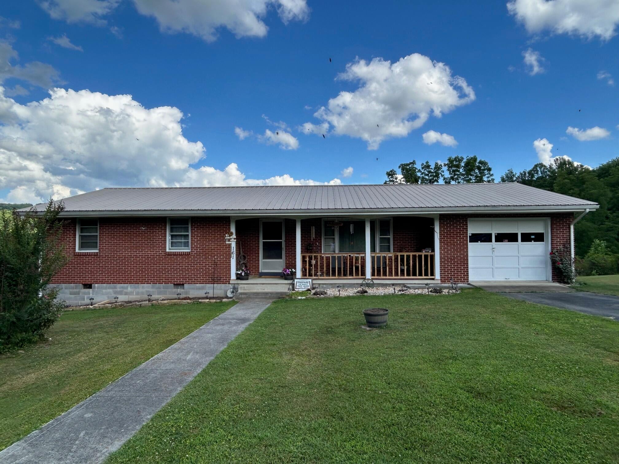 161 Alderson Heights Road Alderson, WV 24910 - Photo 1 of 32 Gallery Image 1