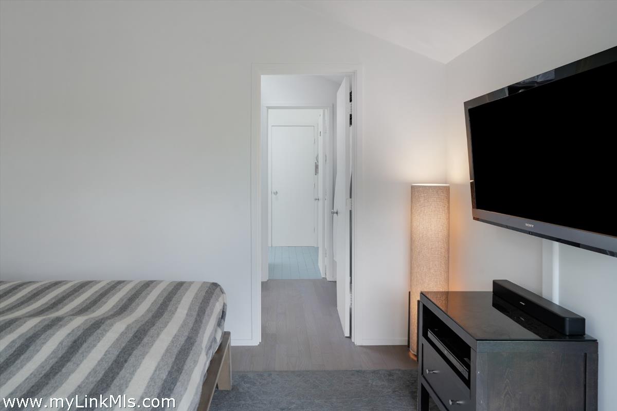 44 Cencelle Chilmark, MA 02535 - Photo 19 of 51