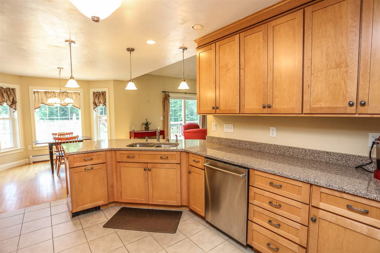 27 Allen Road Bow, NH 03304 - Photo 4 of 40
