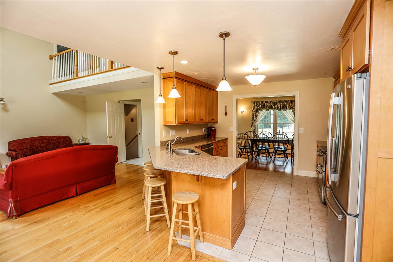 27 Allen Road Bow, NH 03304 - Photo 5 of 40