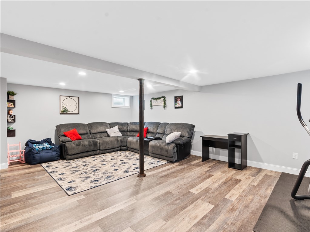 11 King Philip Road Pawtucket, RI 02861 - Photo 15 of 28 Gallery Image 15