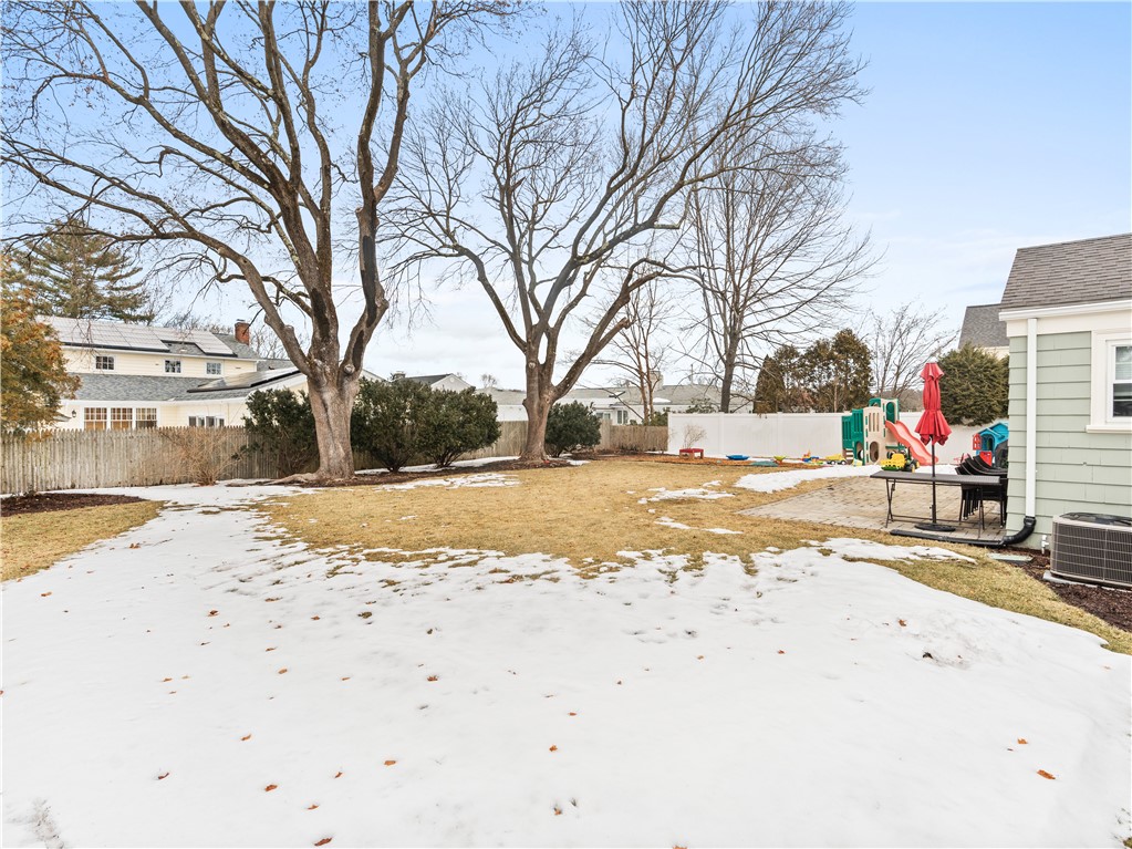 11 King Philip Road Pawtucket, RI 02861 - Photo 27 of 28 Gallery Image 27