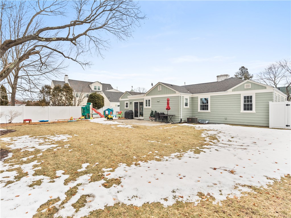 11 King Philip Road Pawtucket, RI 02861 - Photo 28 of 28 Gallery Image 28