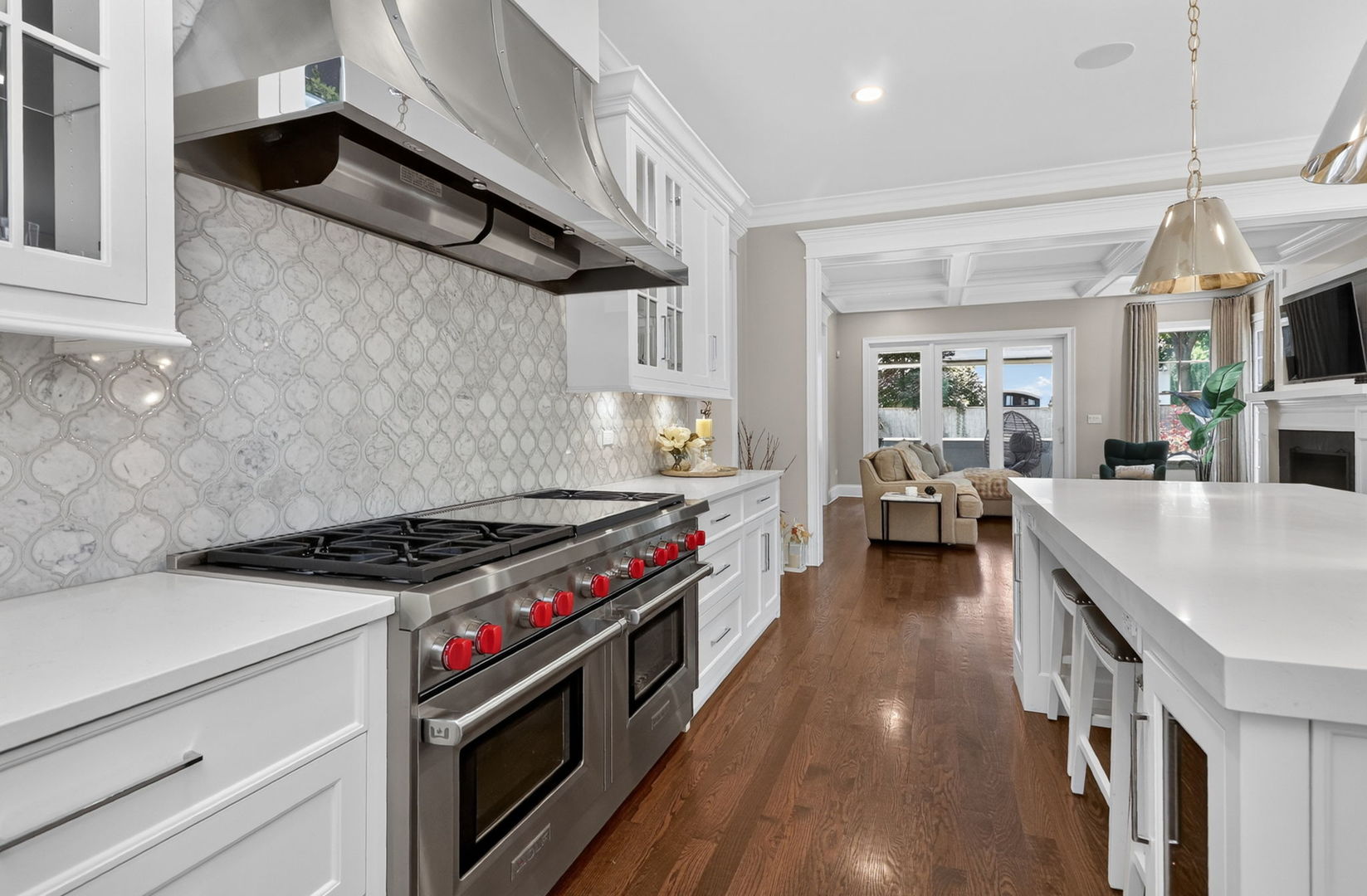 722 Cleveland Road Hinsdale, IL 60521 - Photo 12 of 42 Gallery Image 12