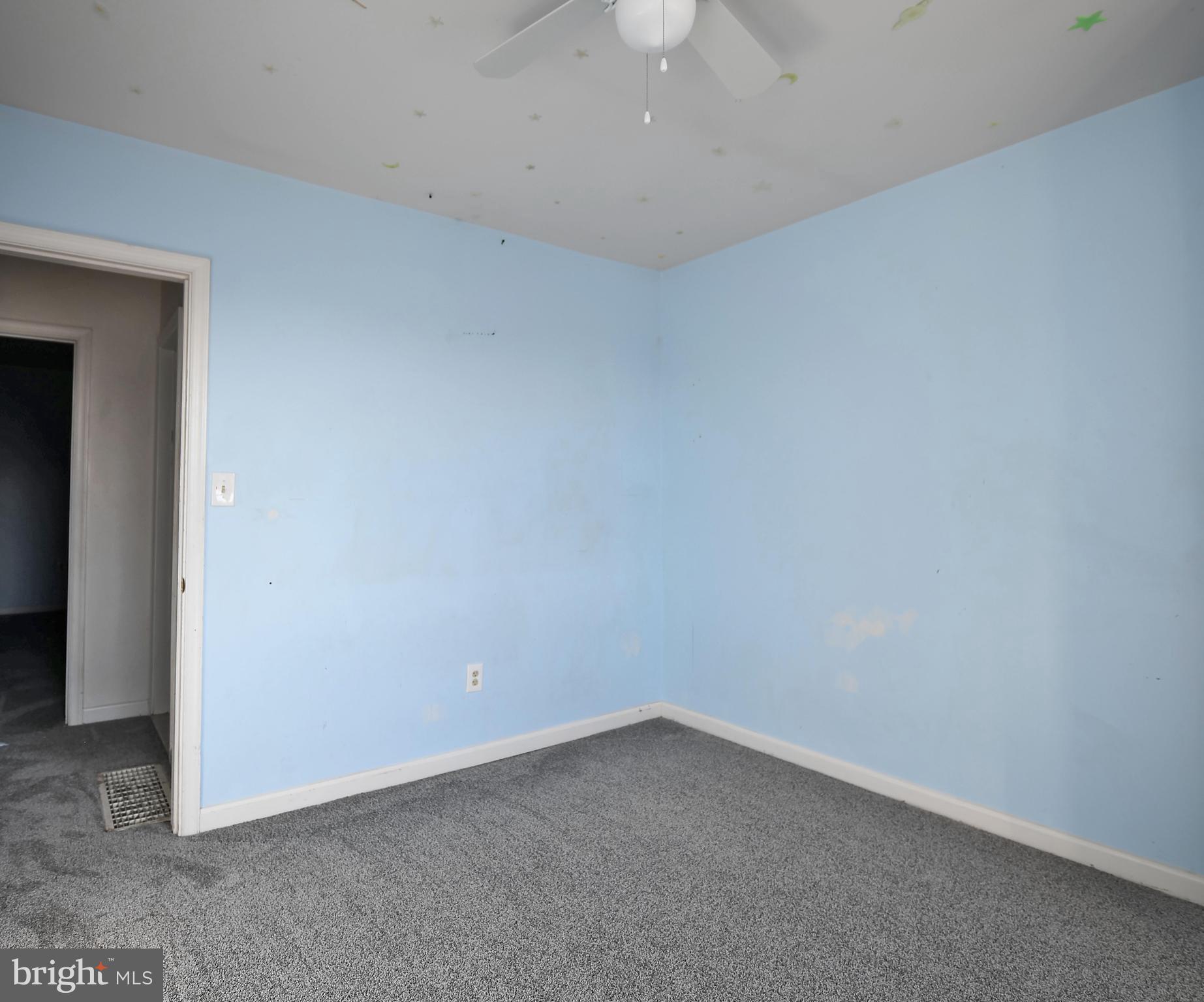 2978 Sollers Point Road Baltimore, MD 21222 - Photo 12 of 26