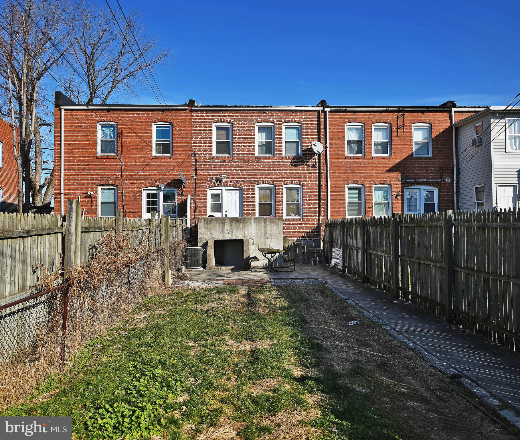 2978 Sollers Point Road Baltimore, MD 21222 - Photo 22 of 26