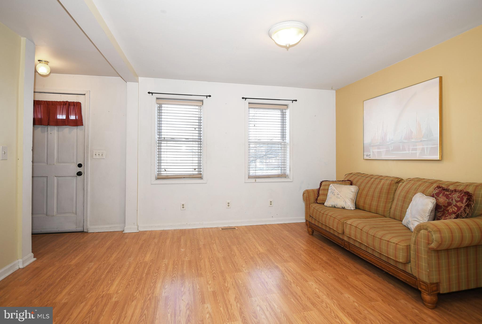 2978 Sollers Point Road Baltimore, MD 21222 - Photo 5 of 26