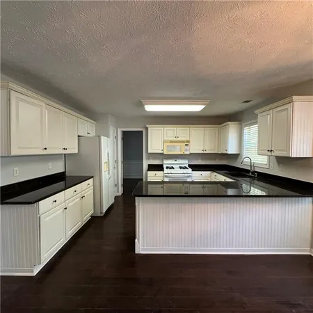 $529,000 | 1557 Andrew Hills Court, Suwanee, GA 30024