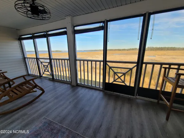 $2,300 | 108 Turtle Cay Drive, Unit 8, Wilmington, NC 28412