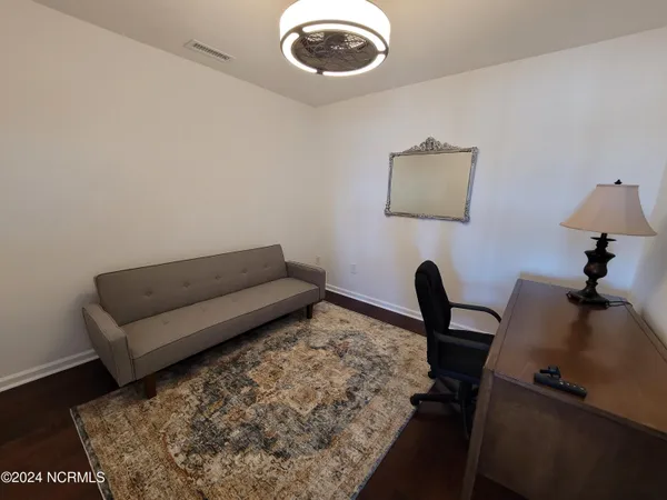 $2,300 | 108 Turtle Cay Drive, Unit 8, Wilmington, NC 28412