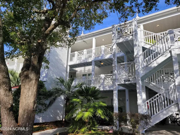 $2,300 | 108 Turtle Cay Drive, Unit 8, Wilmington, NC 28412