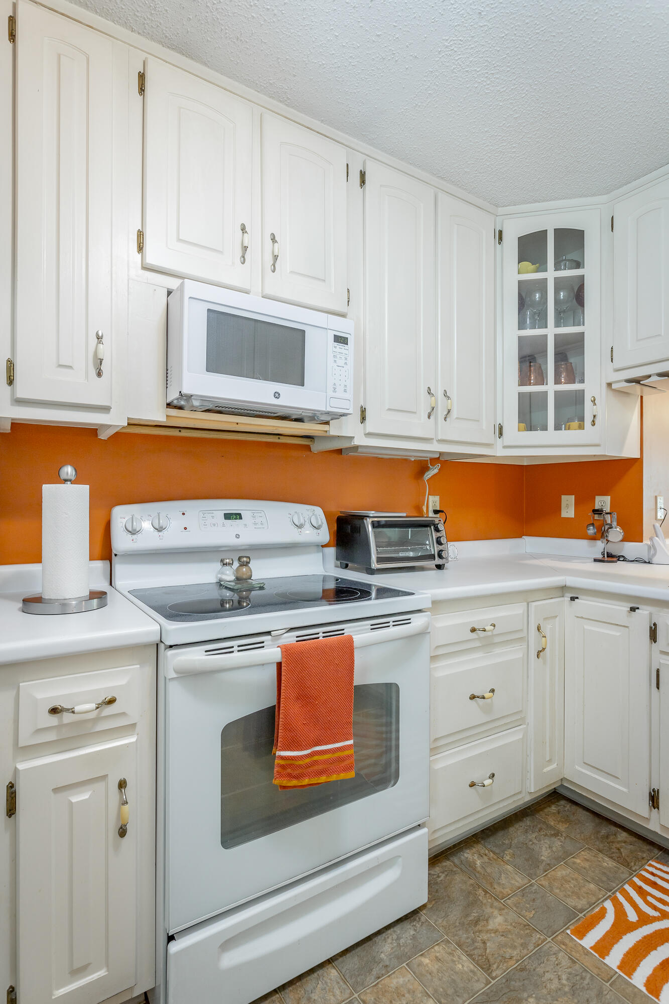 647 Westview Road Chattanooga, TN 37415 - Photo 13 of 46 647 W View Road HD-38