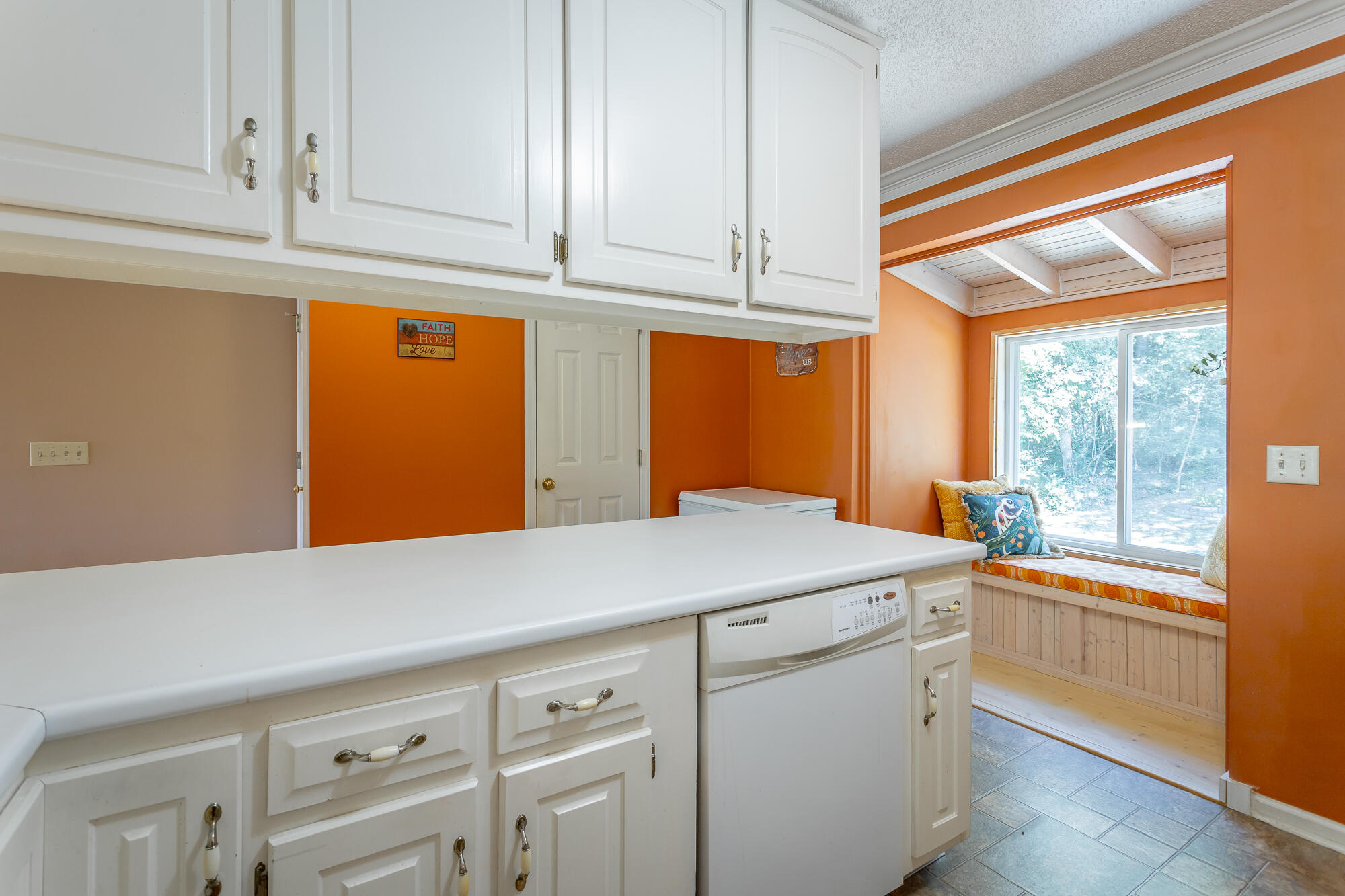 647 Westview Road Chattanooga, TN 37415 - Photo 15 of 46 647 W View Road HD-39