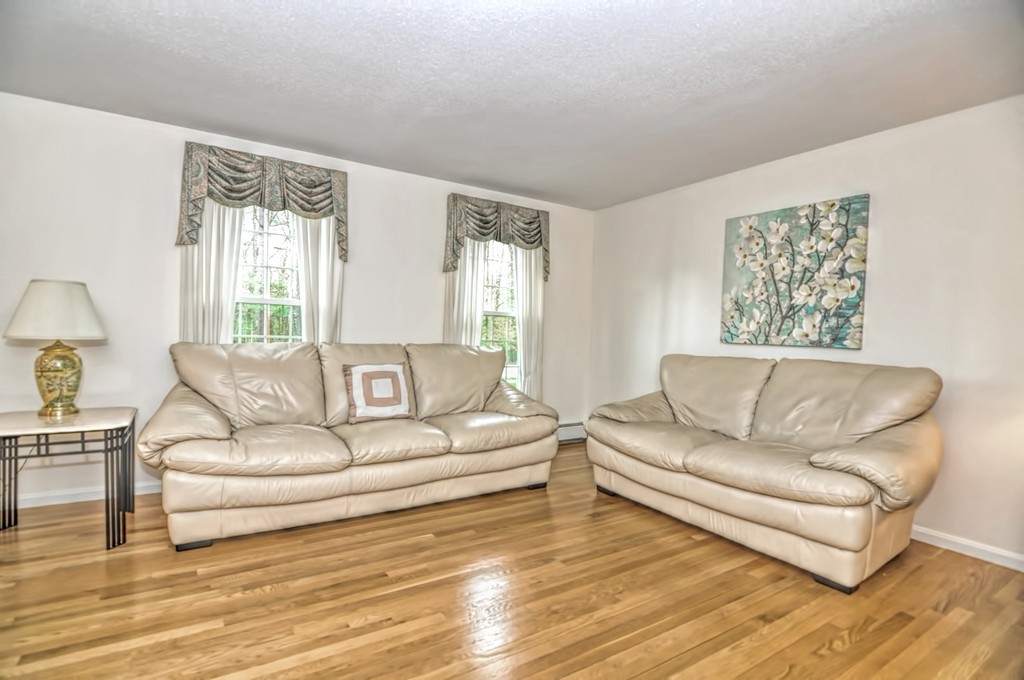 1 Laurel Path Norfolk, MA 02056 - Photo 11 of 26 Gallery Image 11