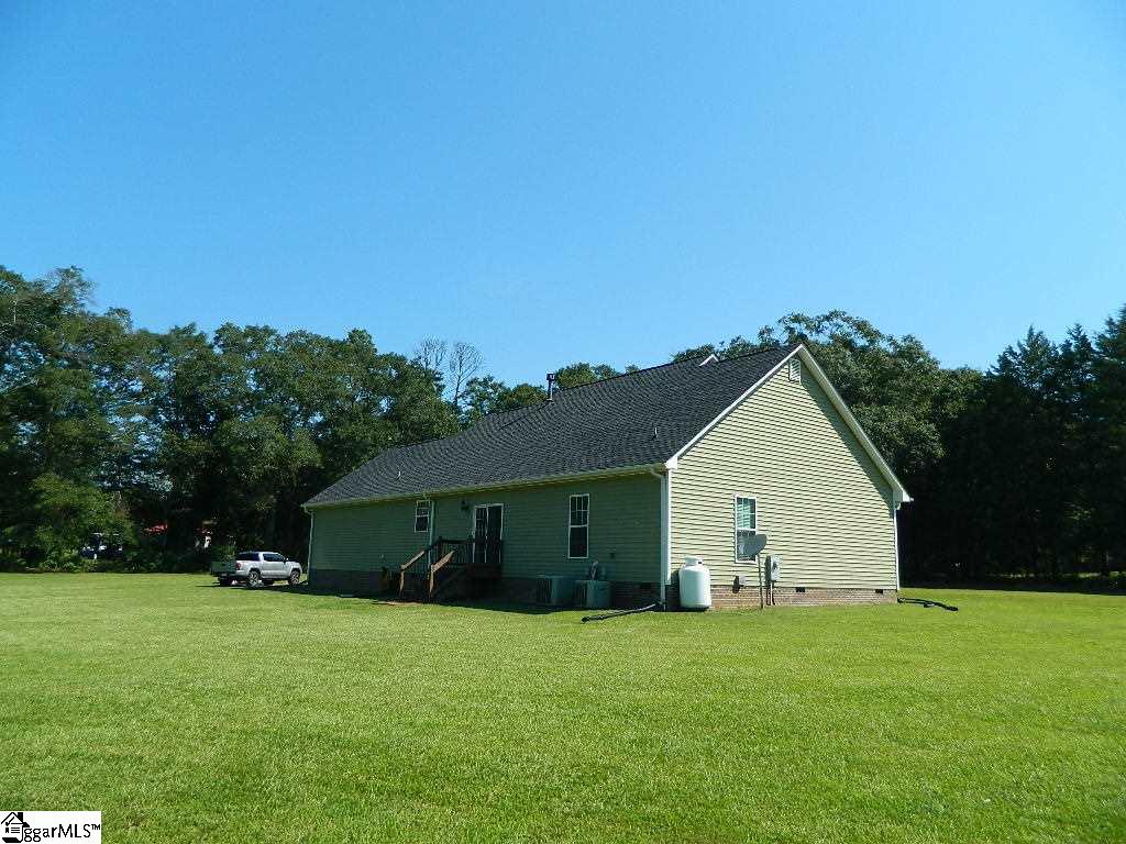 1017 Trotter Road Anderson, SC 29626 - Photo 6 of 35
