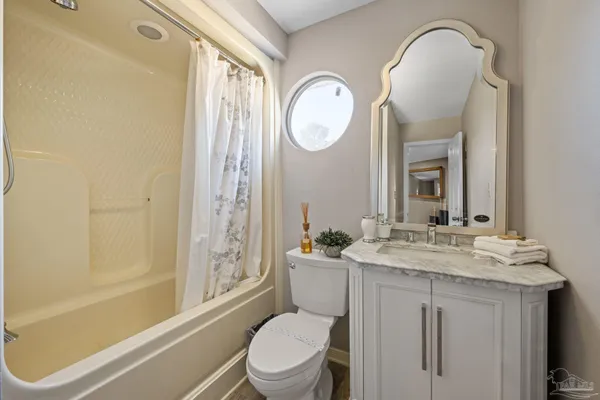 $1,225,000 | 35868 Boykin Boulevard, Lillian, AL 36549