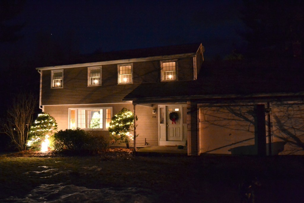 208 Worcester Road Princeton, MA 01541 - Photo 10 of 15 a front view of a house