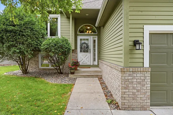 $449,999 | 4658 Wildwood Street, Eagan, MN 55122