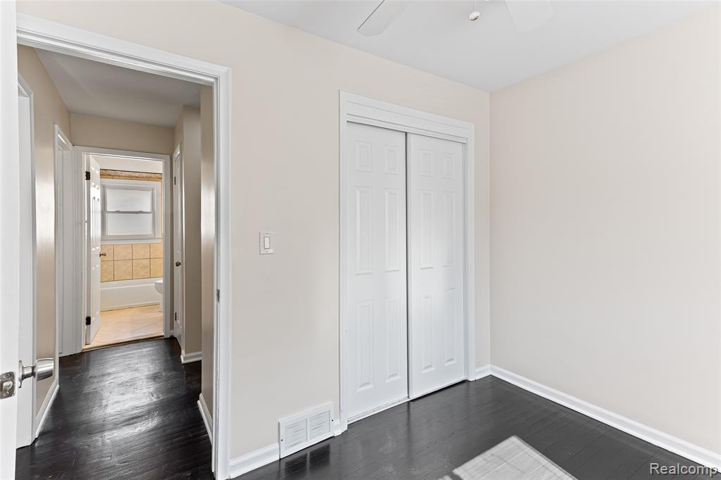 1653 London Avenue Lincoln Park, MI 48146 - Photo 14 of 30
