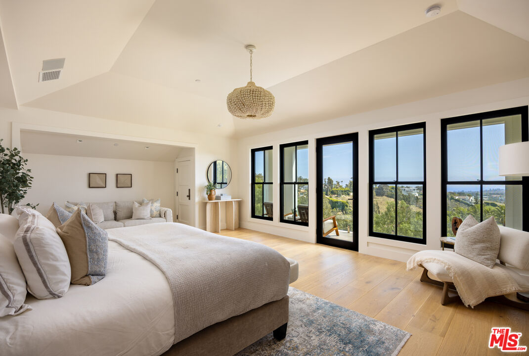 5944 Cavalleri Road Malibu, CA 90265 - Photo 16 of 33 Gallery Image 16
