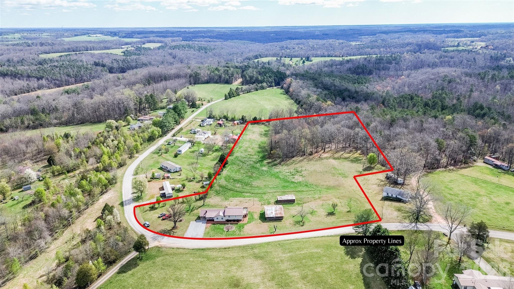 455 Mitch Road Union Grove, NC 28689 - Photo 2 of 44 a view of outdoor space