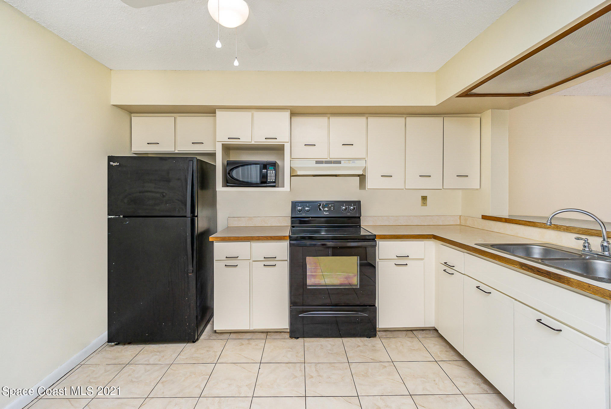 1880 Murrell Road, Unit 27 Rockledge, FL 32955 - Photo 17 of 21 3A059CBD-09C3-4F80-A3BF-EC68B3AB5F62