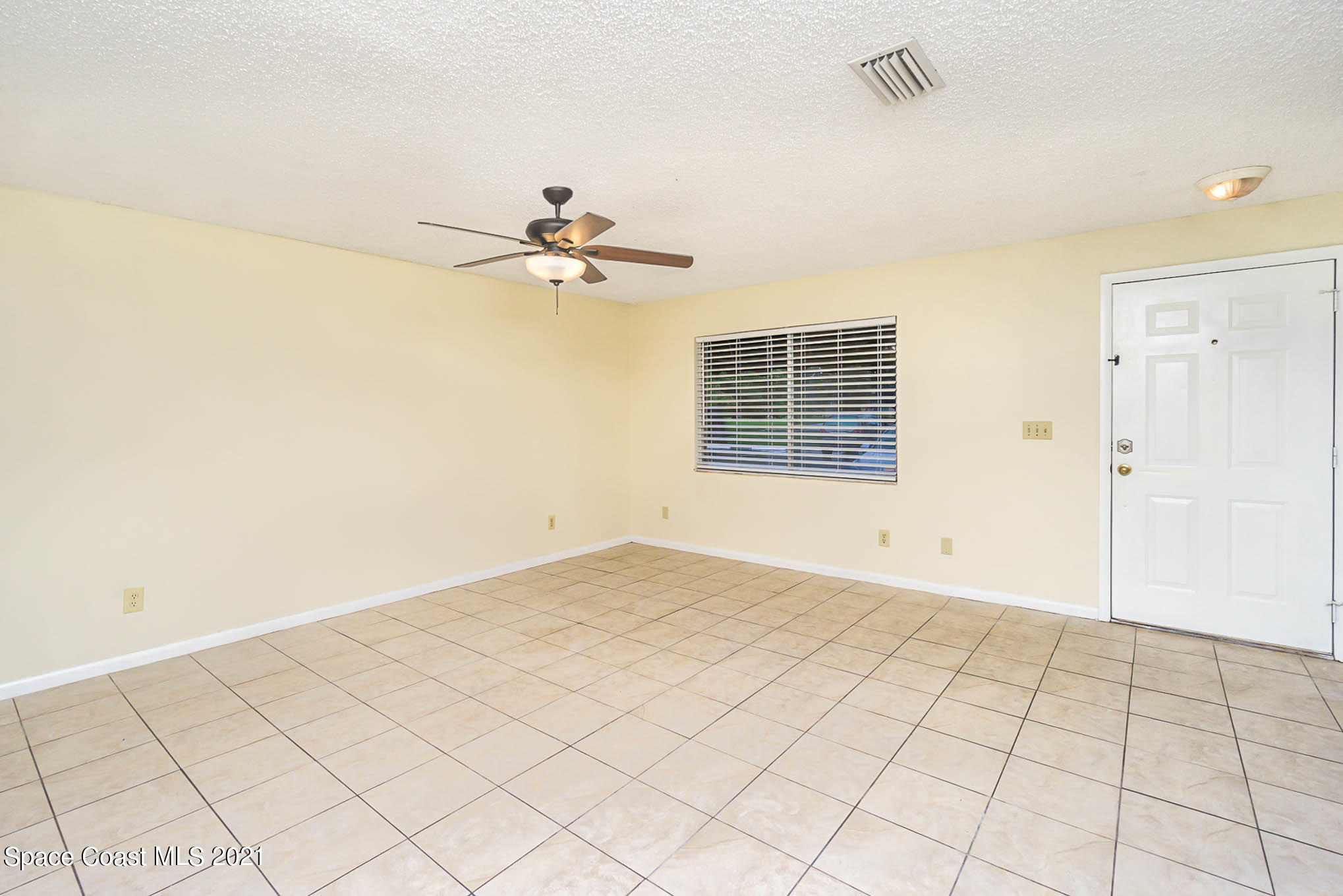 1880 Murrell Road, Unit 27 Rockledge, FL 32955 - Photo 18 of 21 BE0B0A86-4E4C-4DC0-8CFC-E3A8D0F3D969