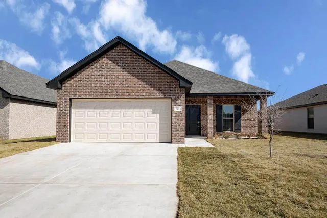$308,500 | 7605 Wellington Court, Amarillo, TX 79119