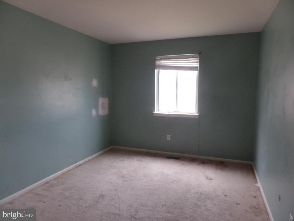 1285 Boyd Road Warminster, PA 18974 - Photo 16 of 27 Gallery Image 16