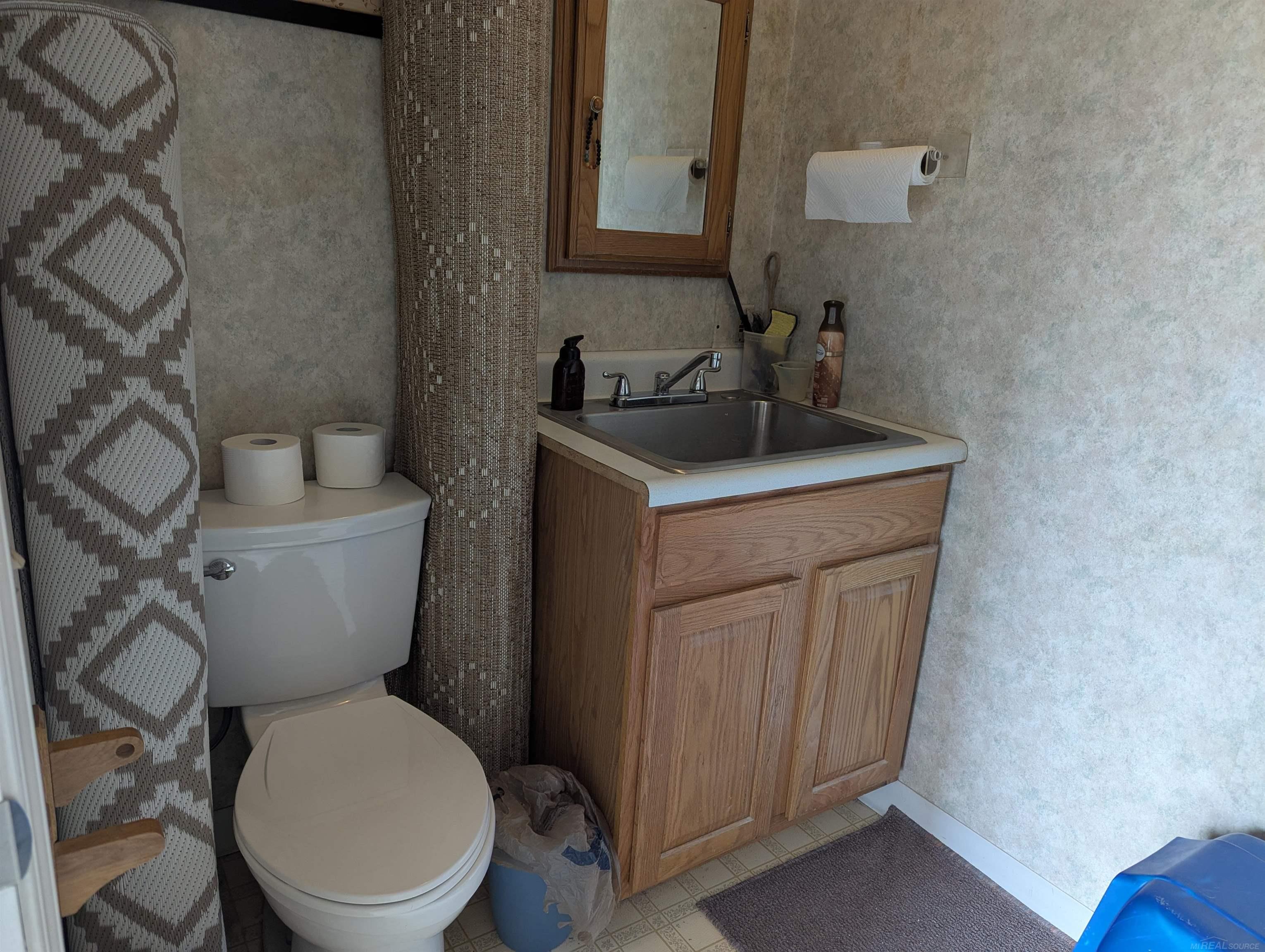 3894 South Lake George Road Dryden, MI 48428 - Photo 18 of 30